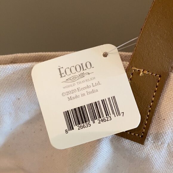 Ecco canvas and leather tote I love Wisconsin pom-pom new - Picture 3 of 8